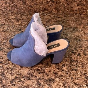 DKNY Women’s Mule Slip On size6